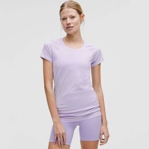 Lululemon Swiftly Tech Short-Sleeve Shirt 2.0  Hip Length Lavender Frost